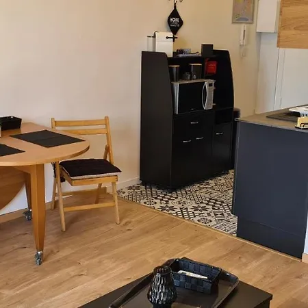 Apartment De La - Mer, Terrasse Et Garage